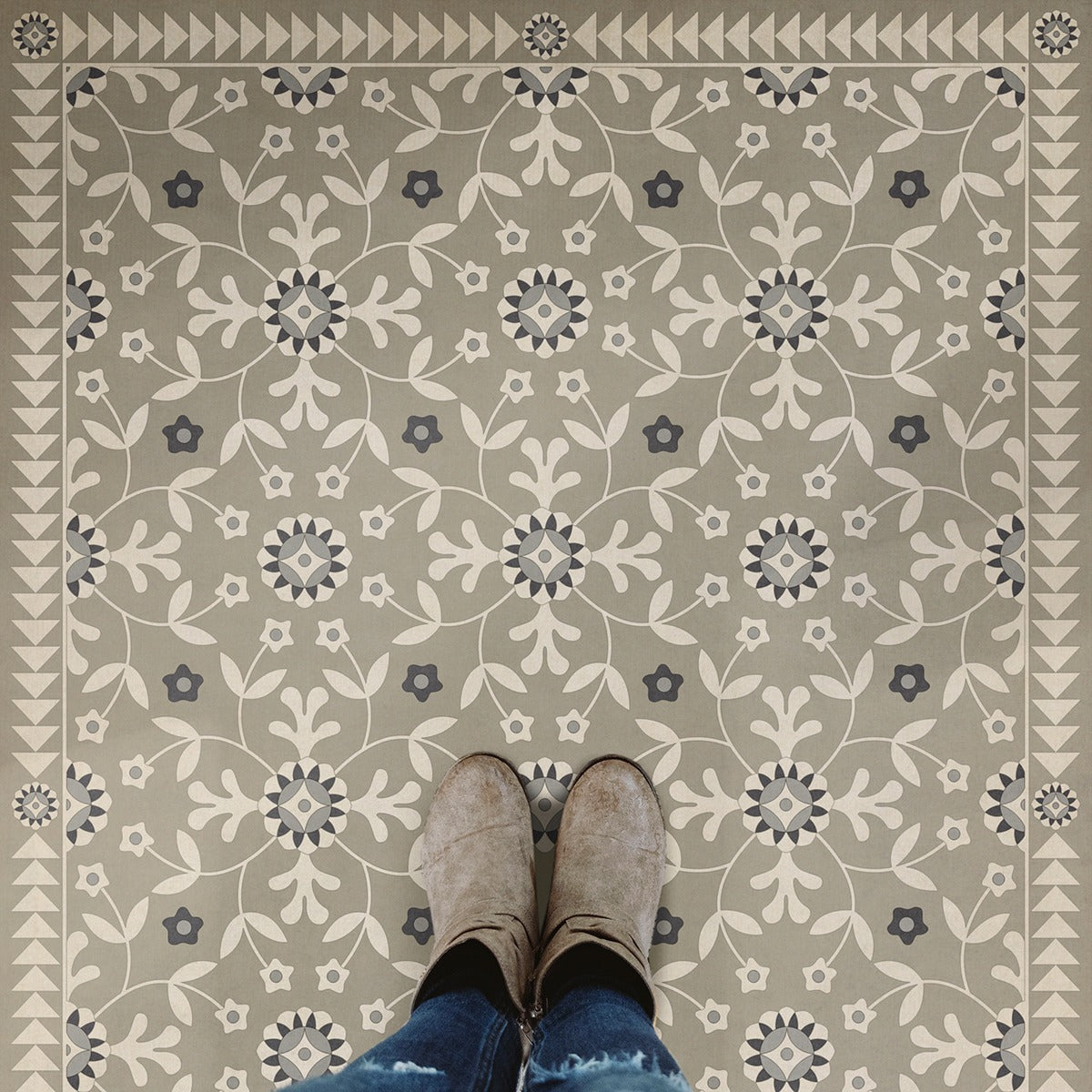 Vintage Vinyl Rug - Whig Rose - To The Nightingale
