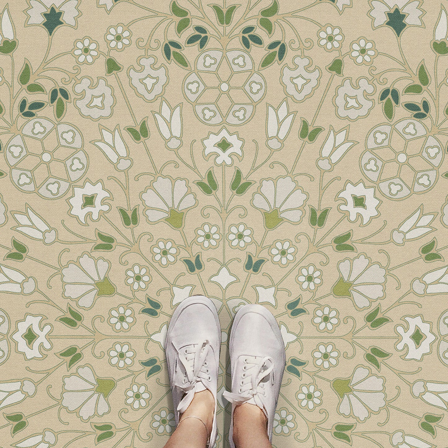 Vintage Vinyl Rug - Arabesque Bloom