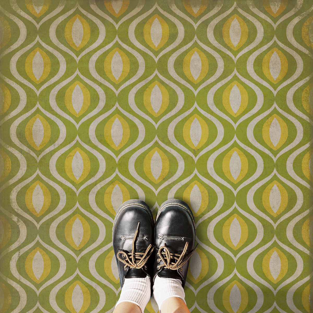 Vintage Vinyl Rug - Pattern 15 - Eye of Newt