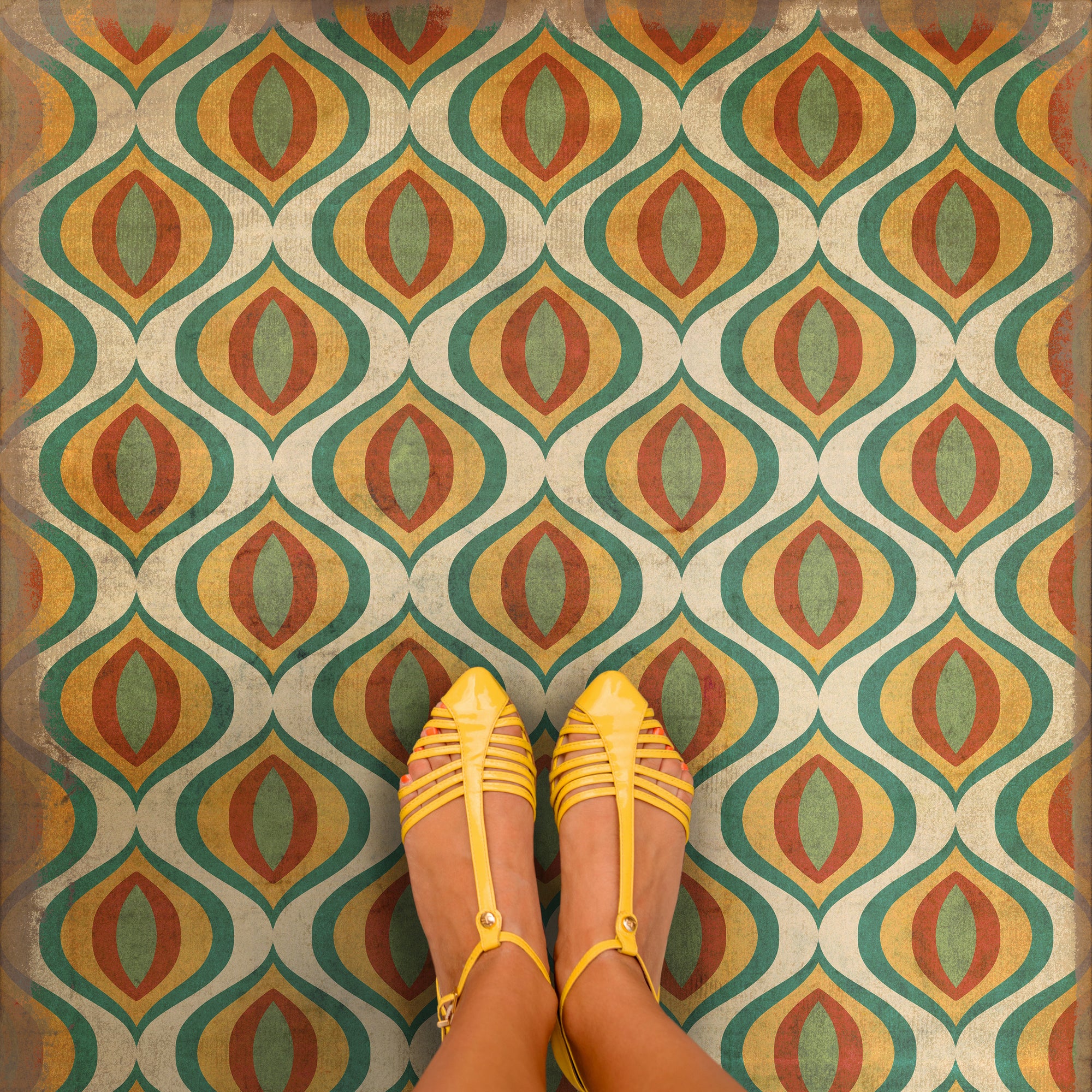 Vintage Vinyl Rug - Pattern 15 - Svengali