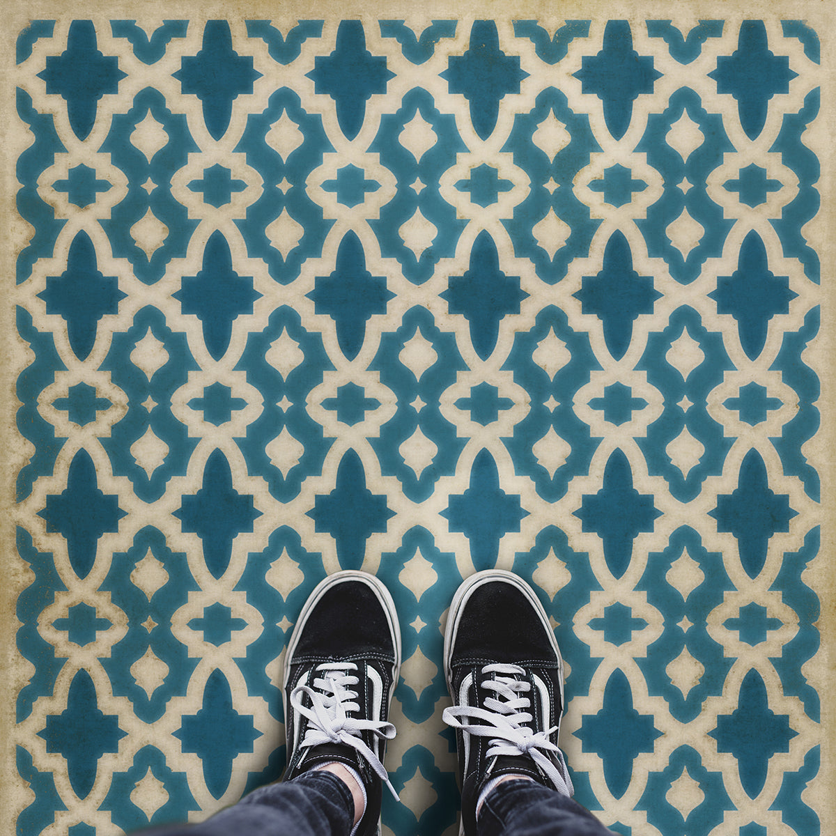 Vintage Vinyl Rug - Pattern 31 - the Blue Mosque