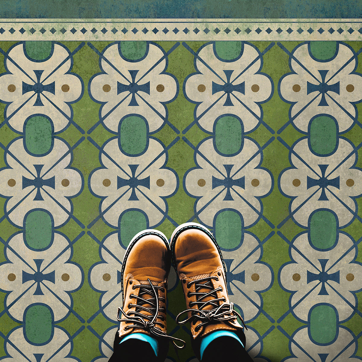 Vintage Vinyl Rug - Pattern 5 - Mrs Peacock