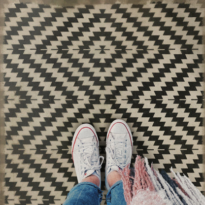 Vintage Vinyl Rug - Pattern 63 - Doplar Effect