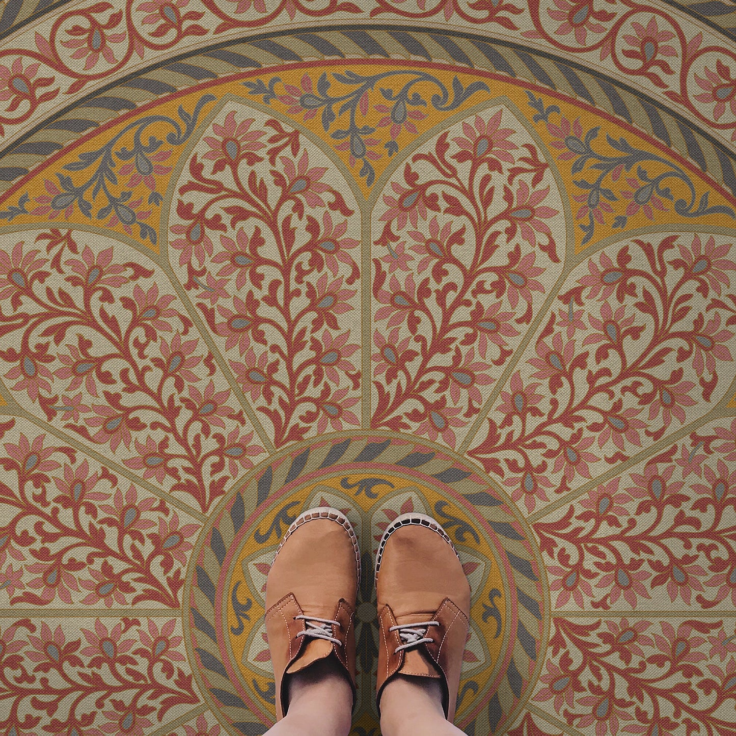 Vintage Vinyl Rug - Estate Tracery