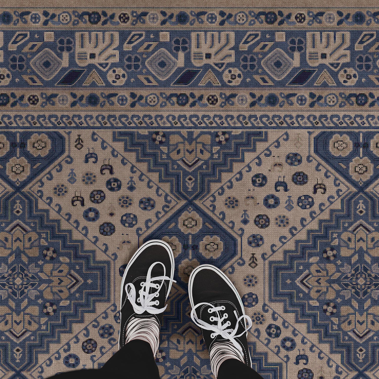 Vintage Vinyl Rug - Grand Estate - Marvel of Elegance