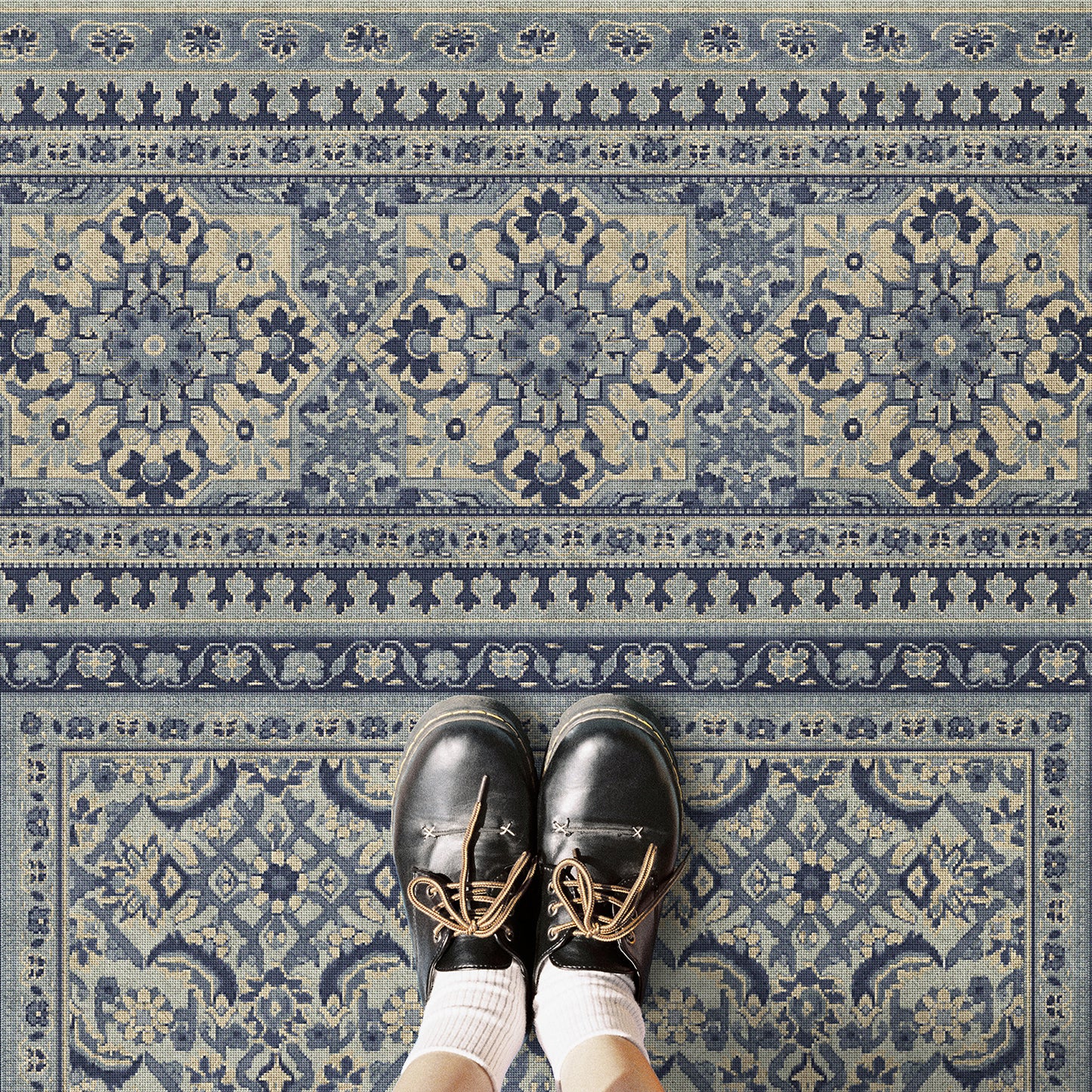 Vintage Vinyl Rug - Maison Tapis - Brittany