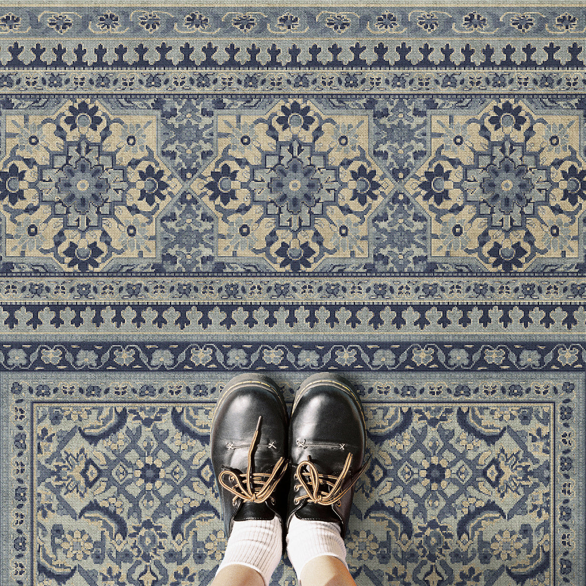 Vintage Vinyl Rug - Maison Tapis - Brittany