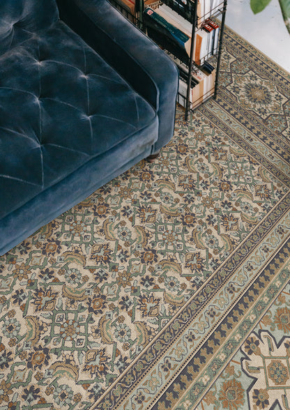 Vintage Vinyl Rug - Maison Tapis - Fontainebleau