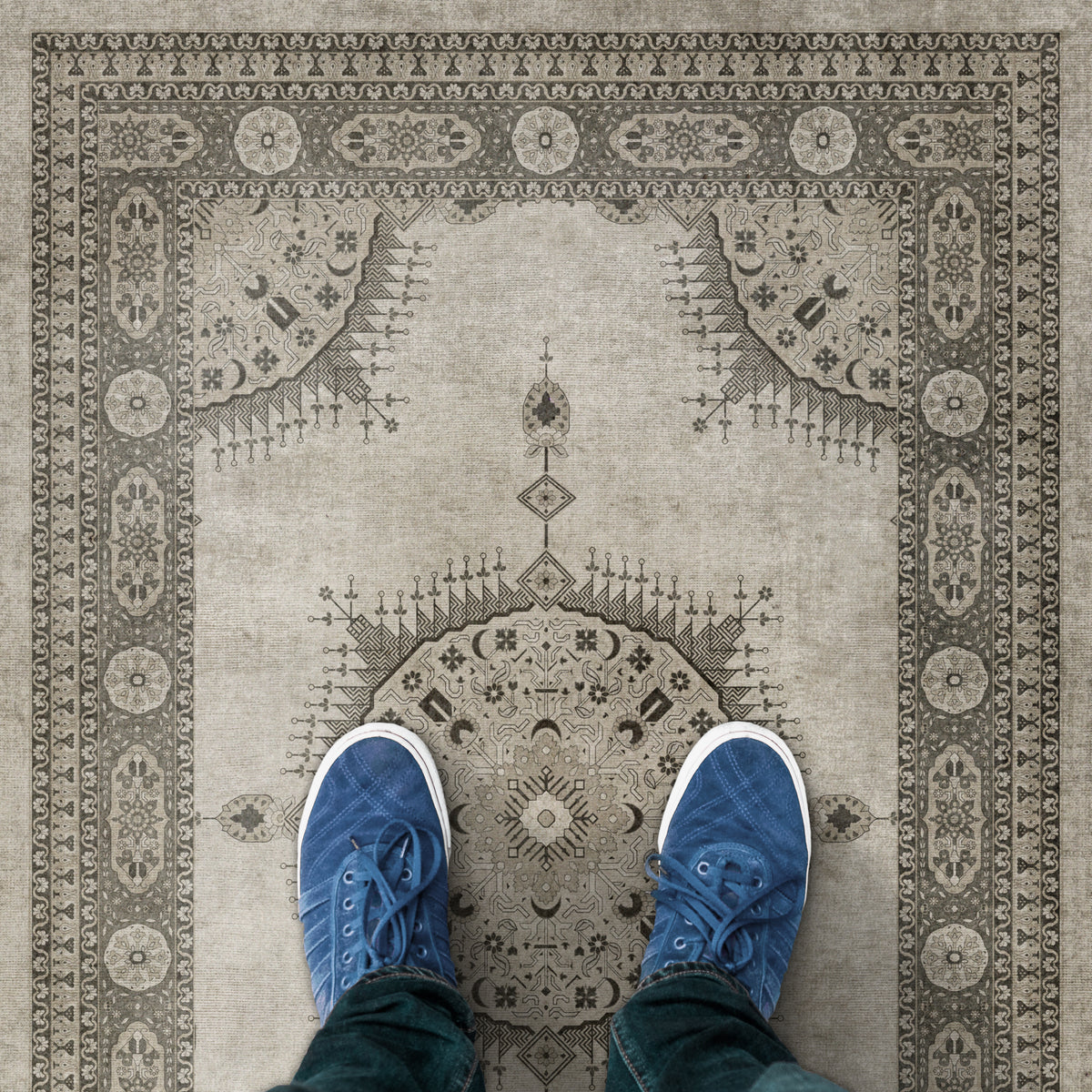 Vintage Vinyl Rug - Tabriz - Mithras