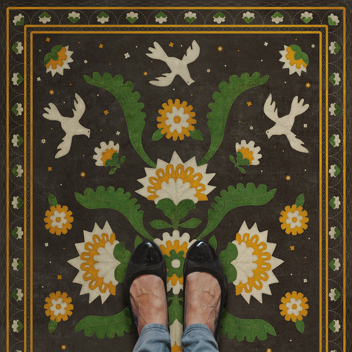 Vintage Vinyl Rug - Applique - The Greenest Dells
