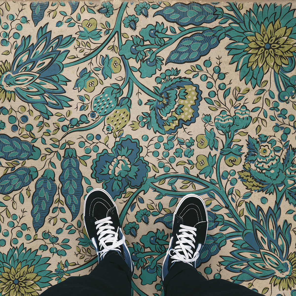 Vintage Vinyl Rug - Garden Gate - A Mountains Brow