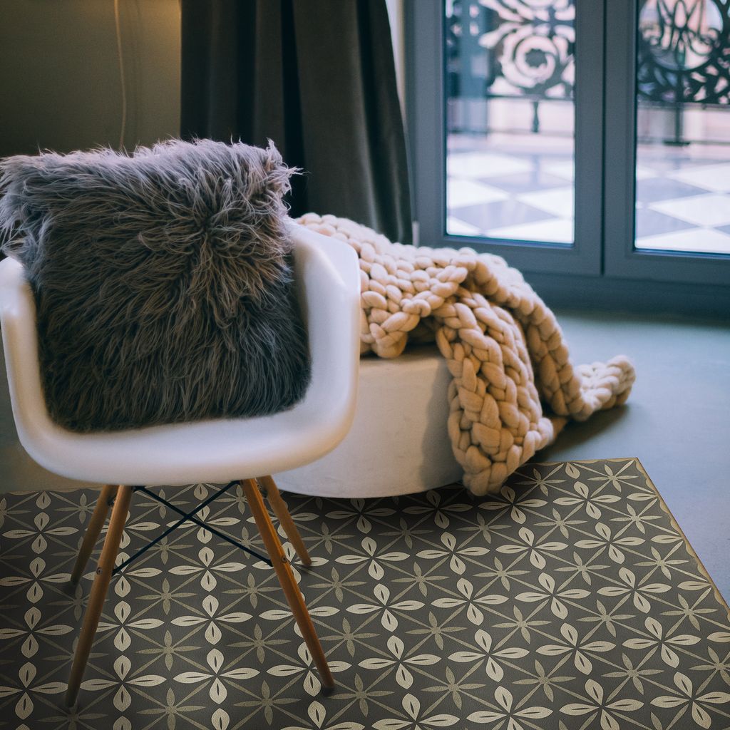 Vintage Vinyl Rug - Pattern 81 - the Transport Cafe